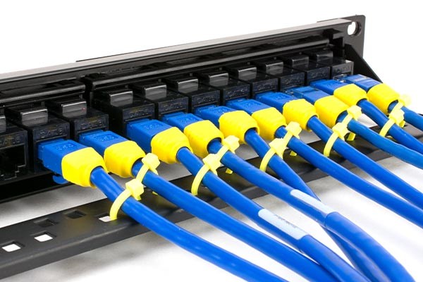 مزایای استفاده از پچ پنل