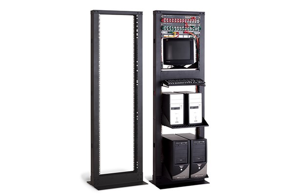 رک ایستاده دو پست